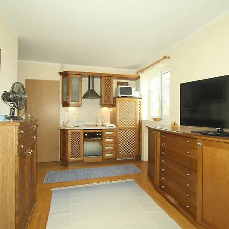 Apartment Nadmorskie I *