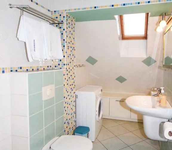 Nadmorskie I كرينيتا مورسكا